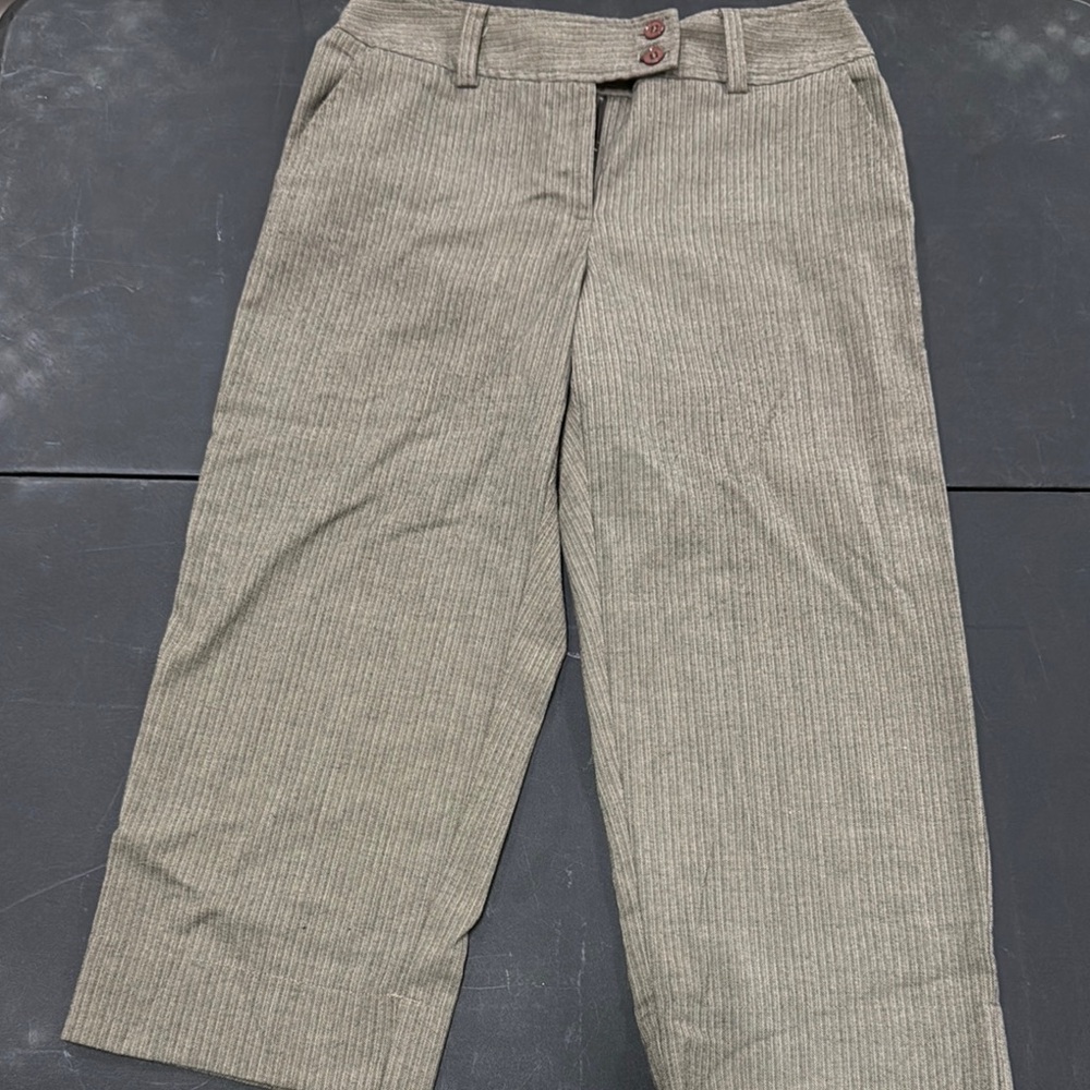 Worthington Tan Capri Pants Classic Cotton Blend